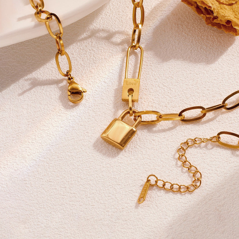 Anti-Tarnish Stainless Steel Gold-Plated Lock Inspired Rope Chain Necklace - Wholesale
