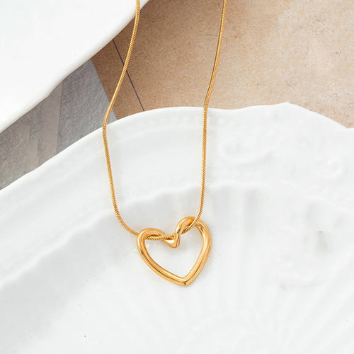 Anti-Tarnish Gold-Plated Heart Themed Pendant - Wholesale