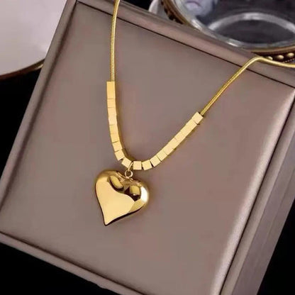 Anti-Tarnish Stainless Steel Gold-Plated Heart Themed Pendant - Wholesale