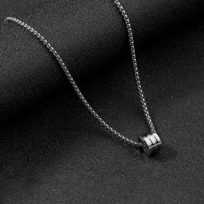 Anti-Tarnish Stainless Steel Silver-Plated Triple Linked Rings Circular Pendant for Men - Wholesale